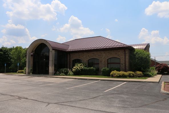 Former Bank Branch Office: 3012 W Parrish Ave, Owensboro, KY 42301